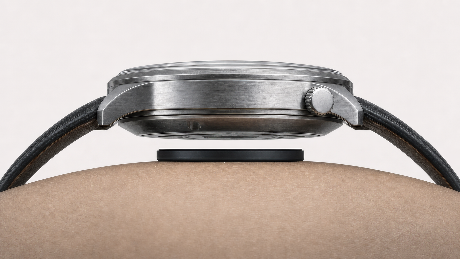 Hiyd fitted to a dress watch.